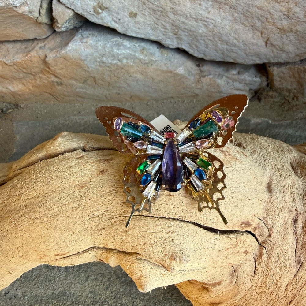 New🌟Anthropologie-Elegant Butterfly Brooch with Multicolor Accents